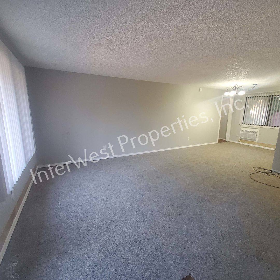 House for rent at 9685 SW Whitford Lane, Beaverton, OR 97008