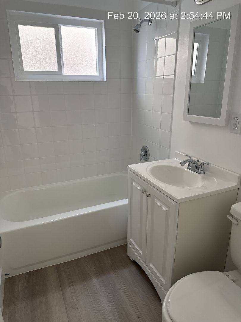 Apartment for rent at 3321 Canfield Ave, Los Angeles, CA 90034
