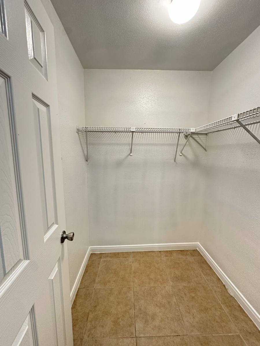 Apartment for rent at 535 Seminar Dr, Houston, TX 77060