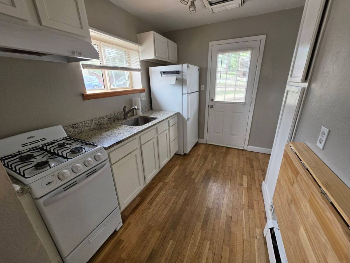 Apartment for rent at 3100 S Lincoln St, Englewood, CO 80113