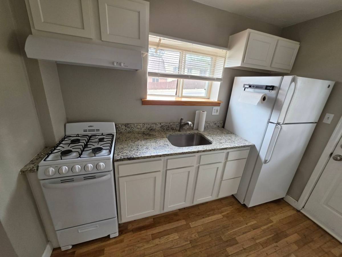 Apartment for rent at 3100 S Lincoln St, Englewood, CO 80113
