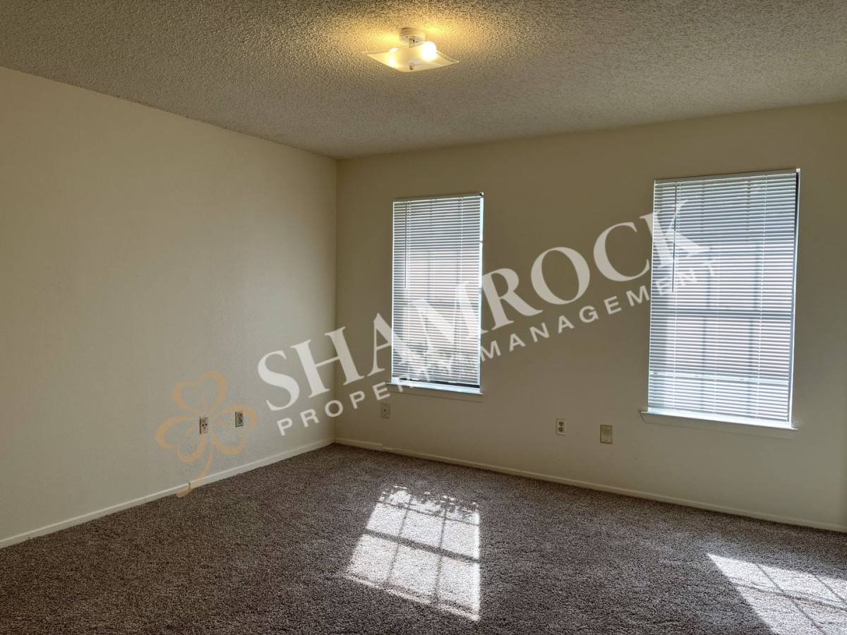 Townhouse for rent at 906 Lancelot Circle, Hewitt, TX 76643