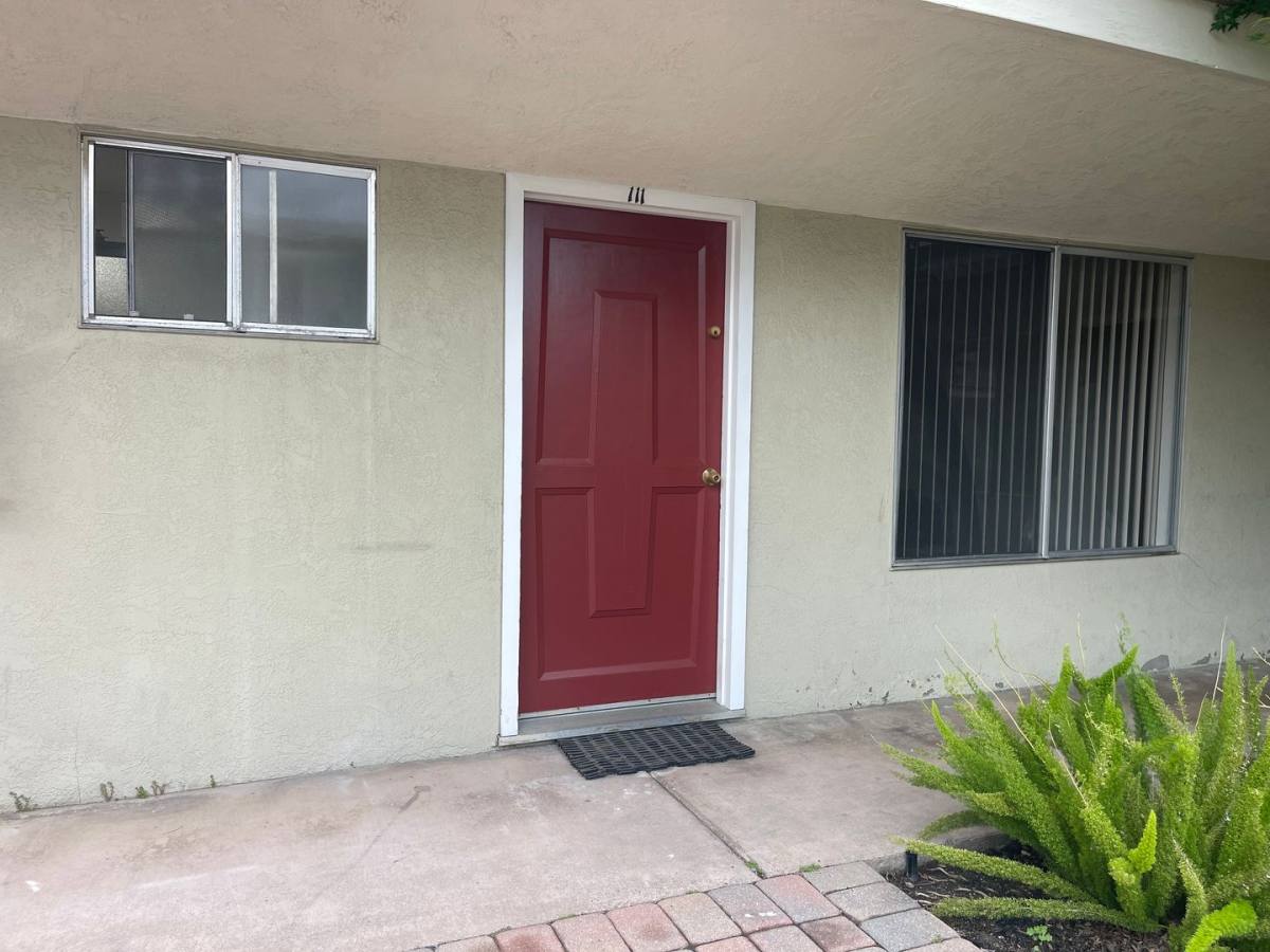 Apartment for rent at 1651 Detroit Ave, Concord, CA 94520