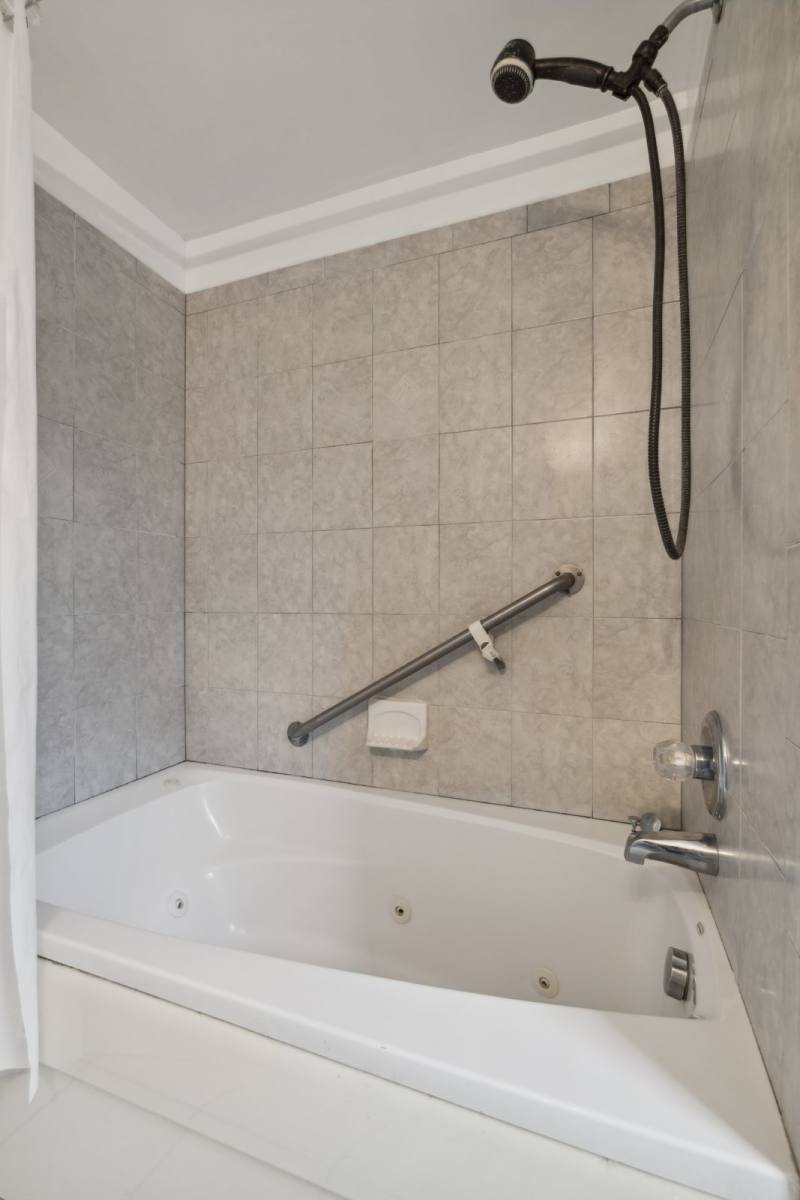 House for rent at 49 Story Rd, Aston, PA 19014