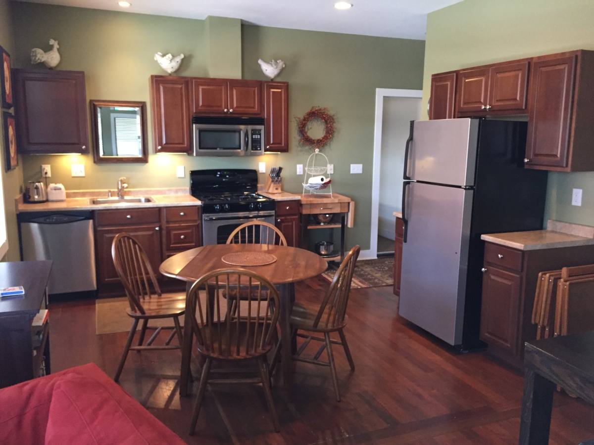 Apartment for rent at 1006 E 2nd St #1, The Dalles, OR 97058