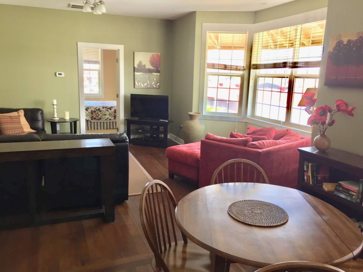 Apartment for rent at 1006 E 2nd St #1, The Dalles, OR 97058