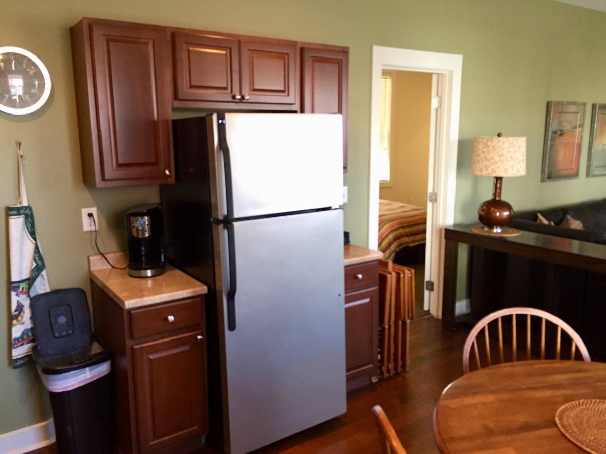 Apartment for rent at 1006 E 2nd St #1, The Dalles, OR 97058