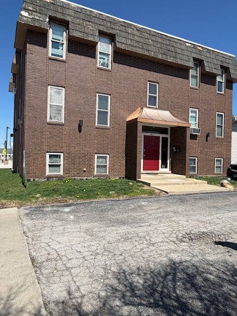 Apartment for rent at 3411 Chicago Rd, Steger, IL 60475