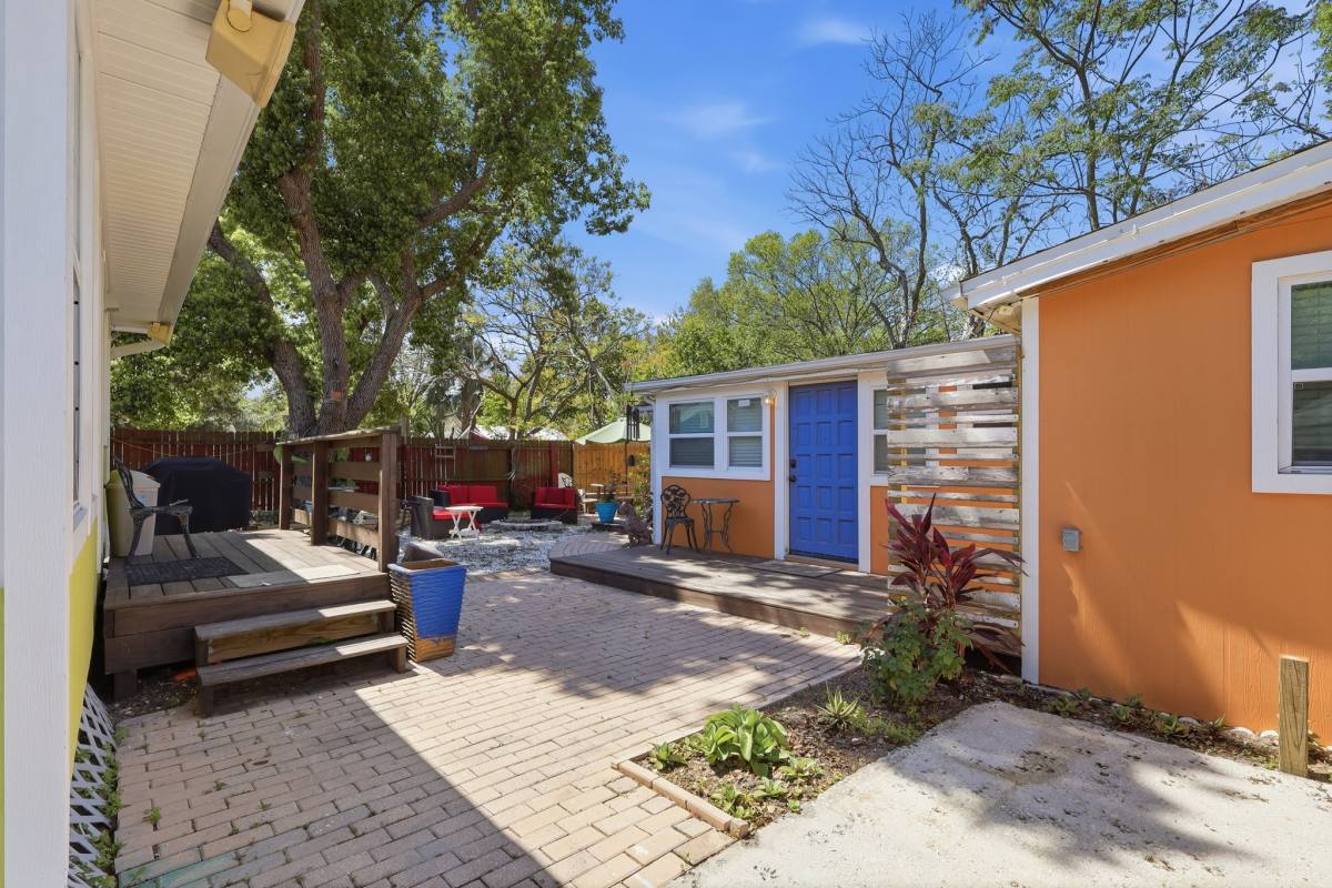 Apartment for rent at 587 Dixie Highway 1, Tarpon Springs, FL 34689