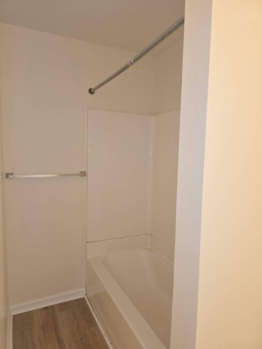 Apartment for rent at 116 W 8th Ave #4B, Homestead, PA 15120