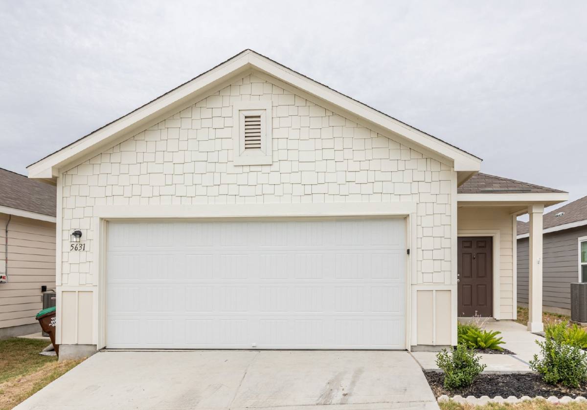 House for rent at 5631 Pearl Meadow, Converse, TX 78109