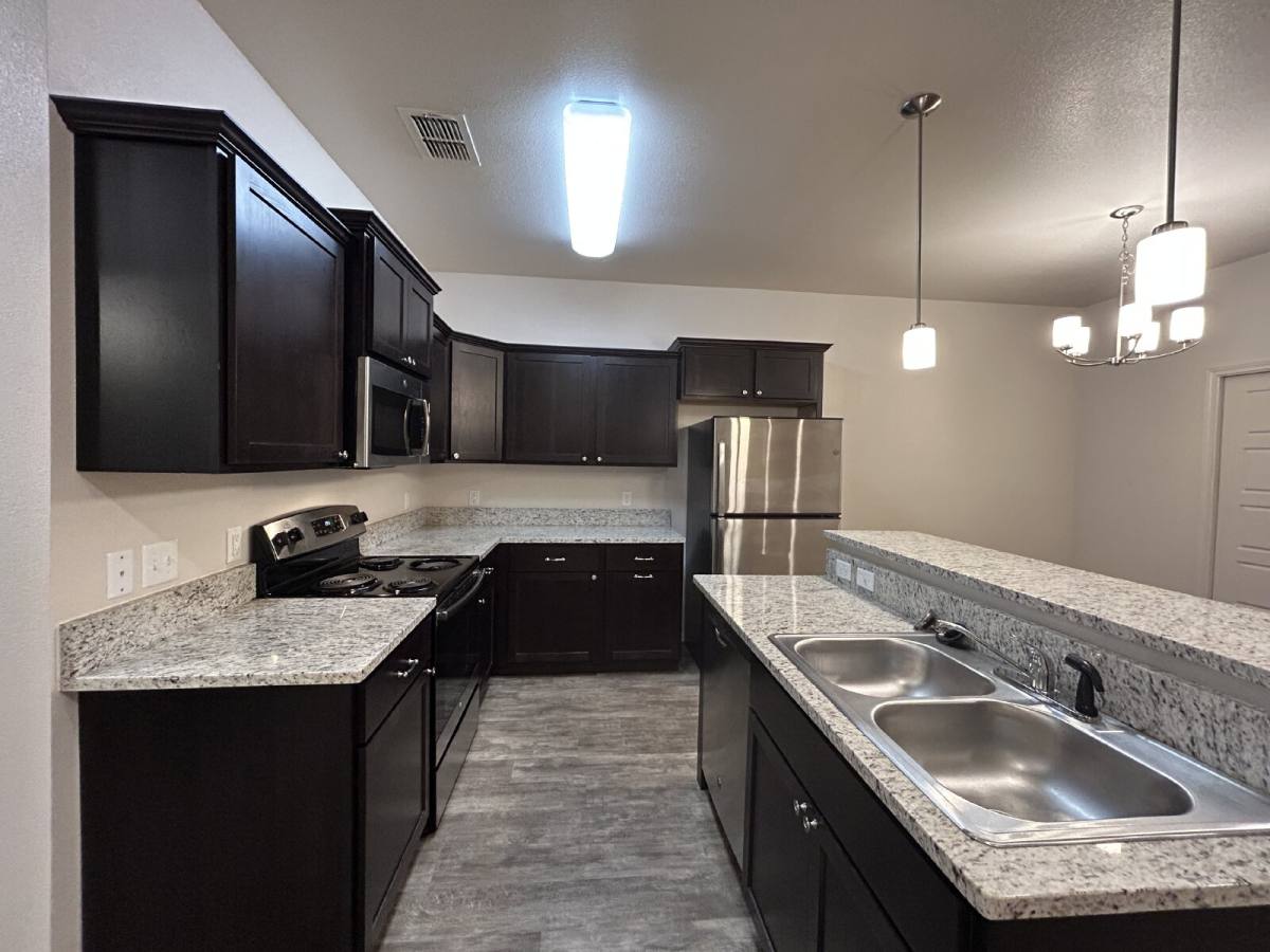 Townhouse for rent at 11620 Evanston Ave, Lubbock, TX 79424