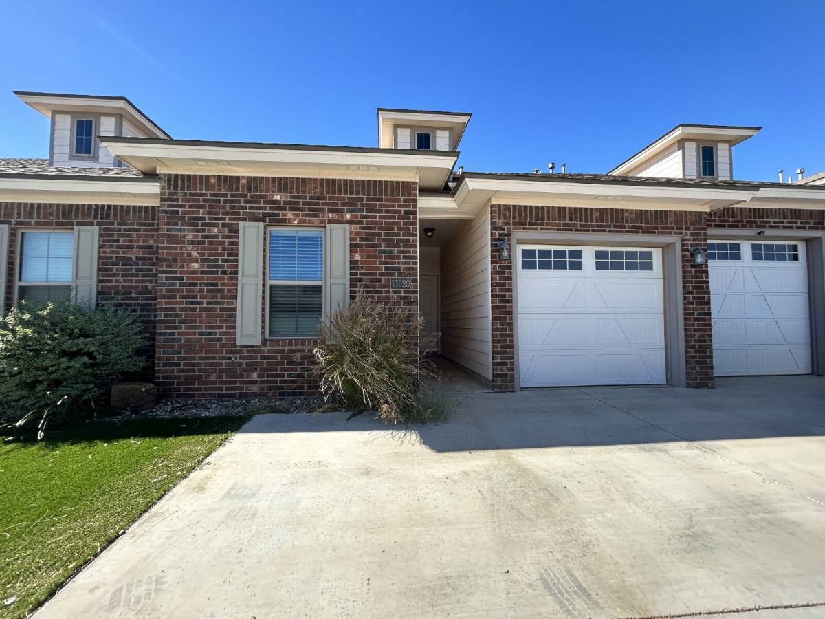 Townhouse for rent at 11620 Evanston Ave, Lubbock, TX 79424