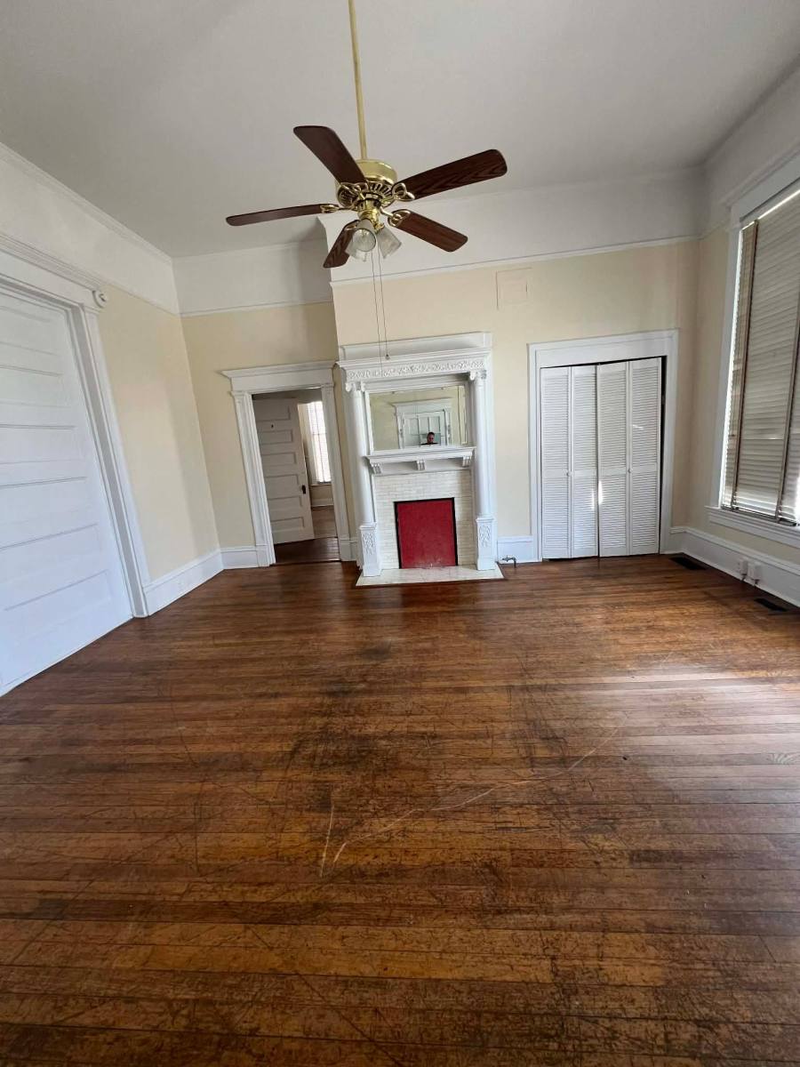 Apartment for rent at 233 College St #1, Macon, GA 31201