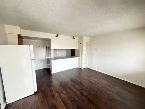 Apartment for rent at 423 W 21st St #10, Merced, CA 95340