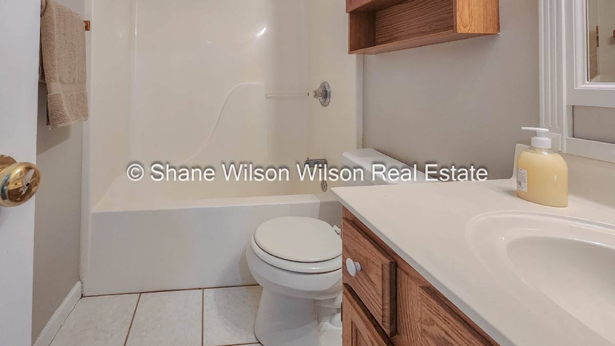 Apartment for rent at 37 Allison Dr, La Fayette, GA 30728