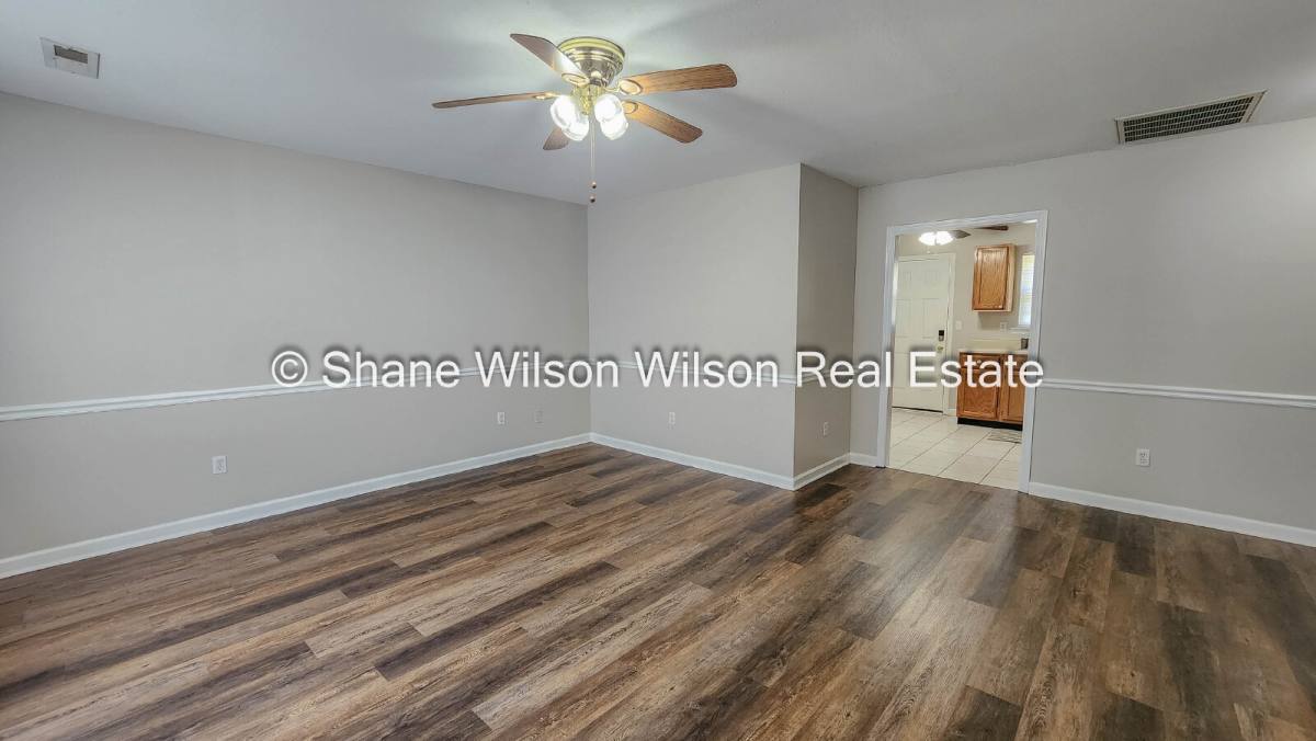 Apartment for rent at 37 Allison Dr, La Fayette, GA 30728