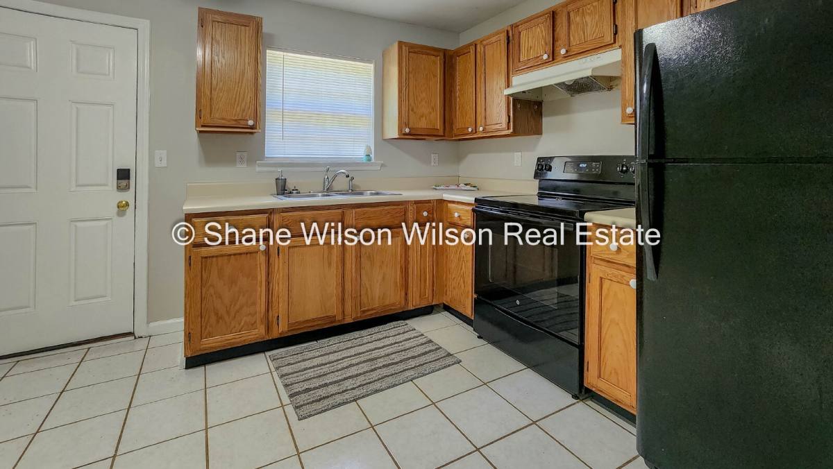 Apartment for rent at 37 Allison Dr, La Fayette, GA 30728
