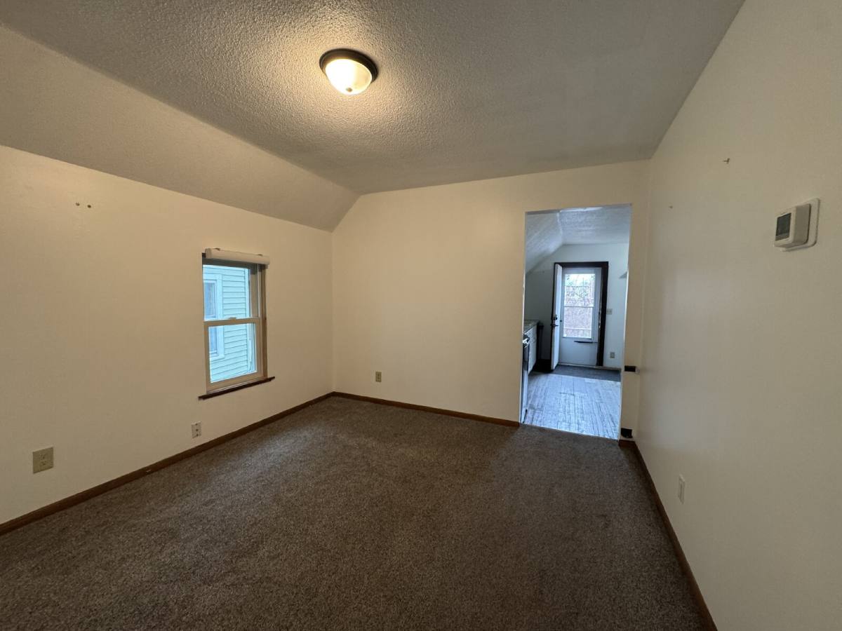 Townhouse for rent at 1432 Grand St NE #2, Minneapolis, MN 55413