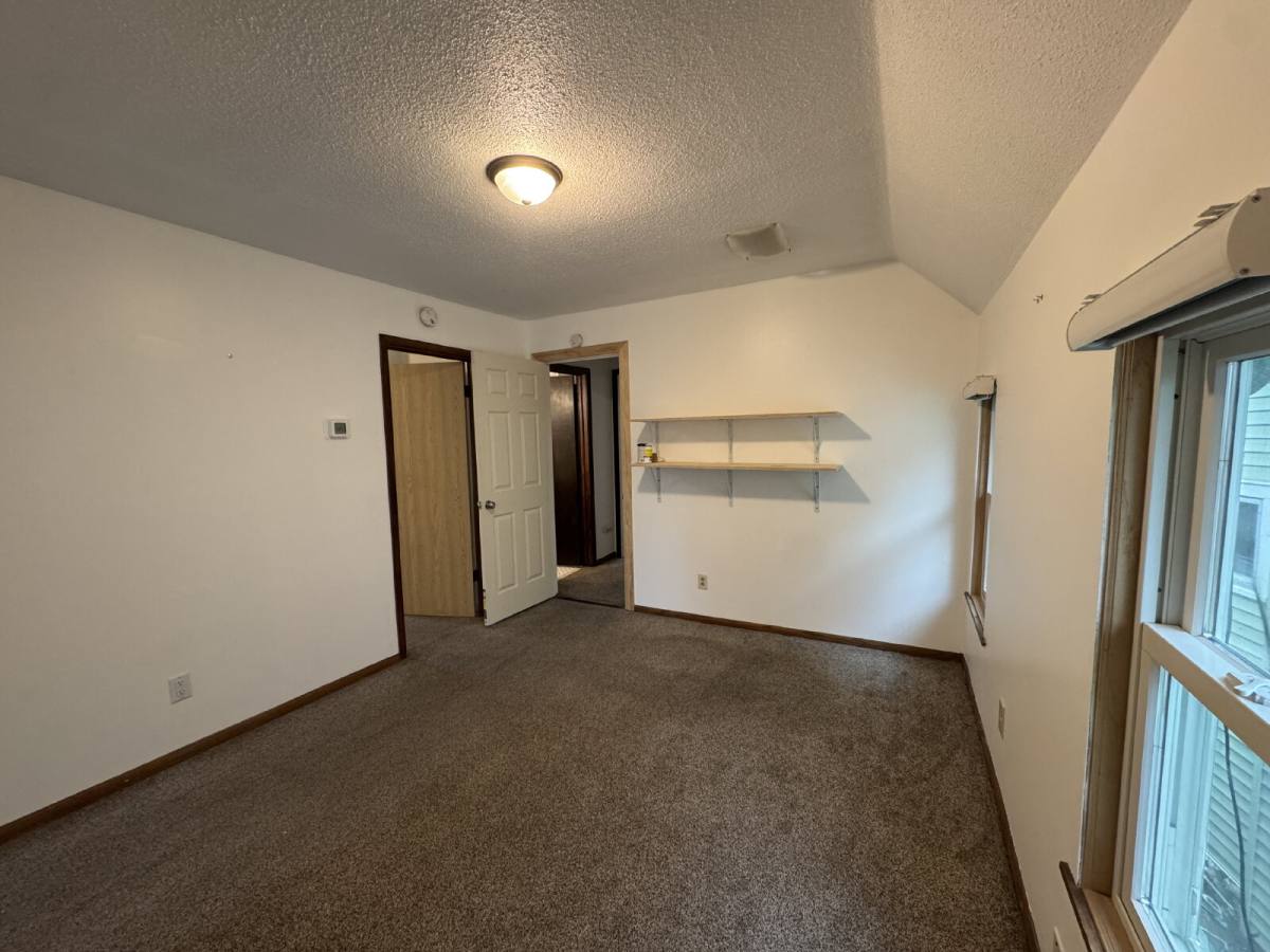 Townhouse for rent at 1432 Grand St NE #2, Minneapolis, MN 55413