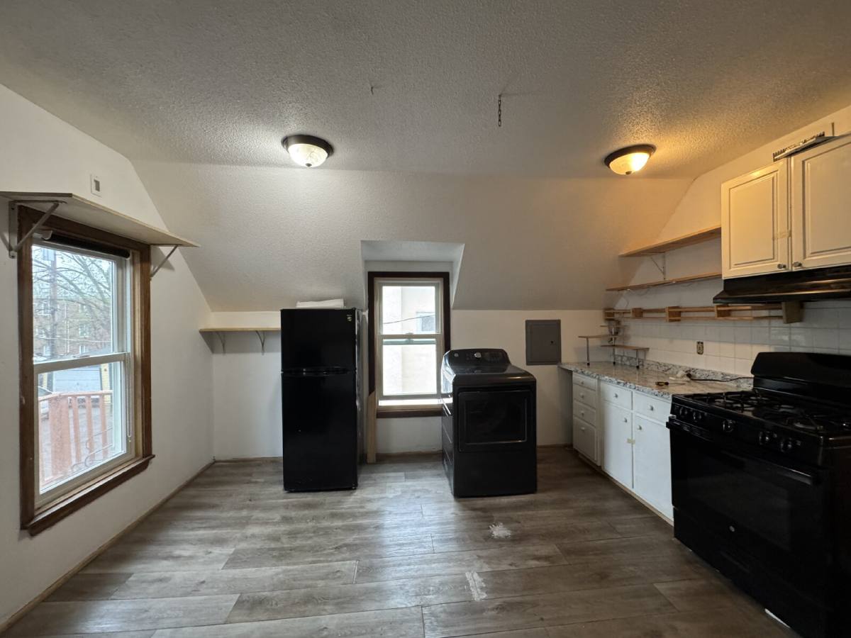 Townhouse for rent at 1432 Grand St NE #2, Minneapolis, MN 55413