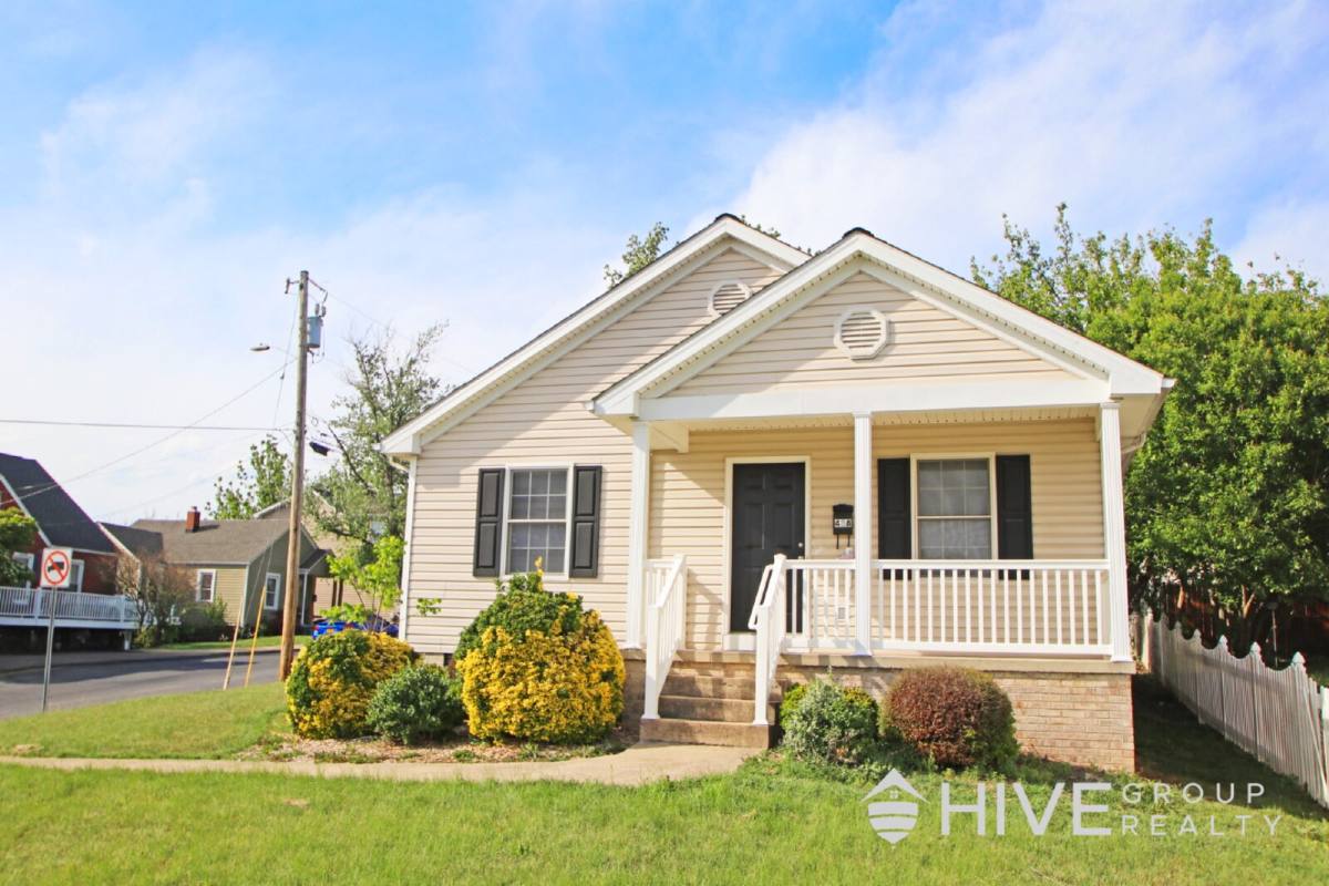 House for rent at 438 W Market St, Harrisonburg, VA 22801