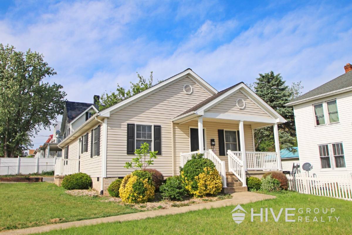 House for rent at 438 W Market St, Harrisonburg, VA 22801