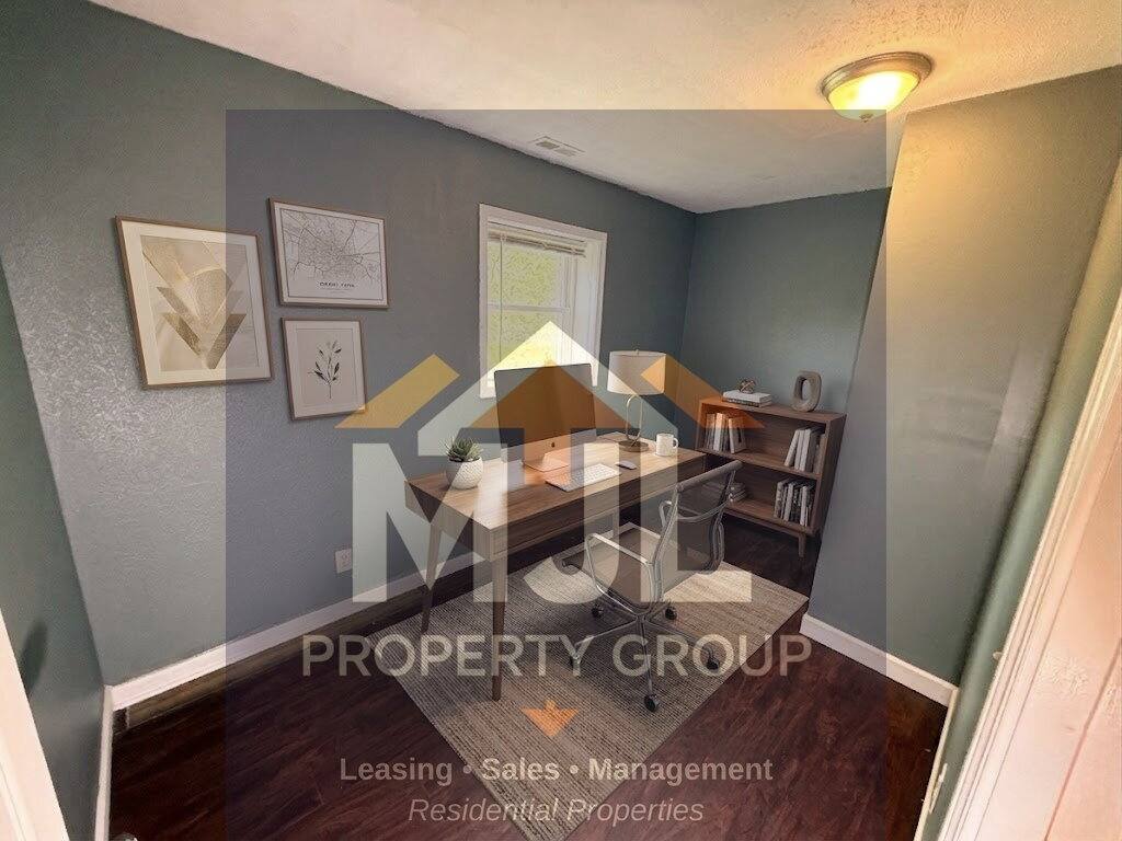 Apartment for rent at 704 N Willow Ave, Independence, MO 64053