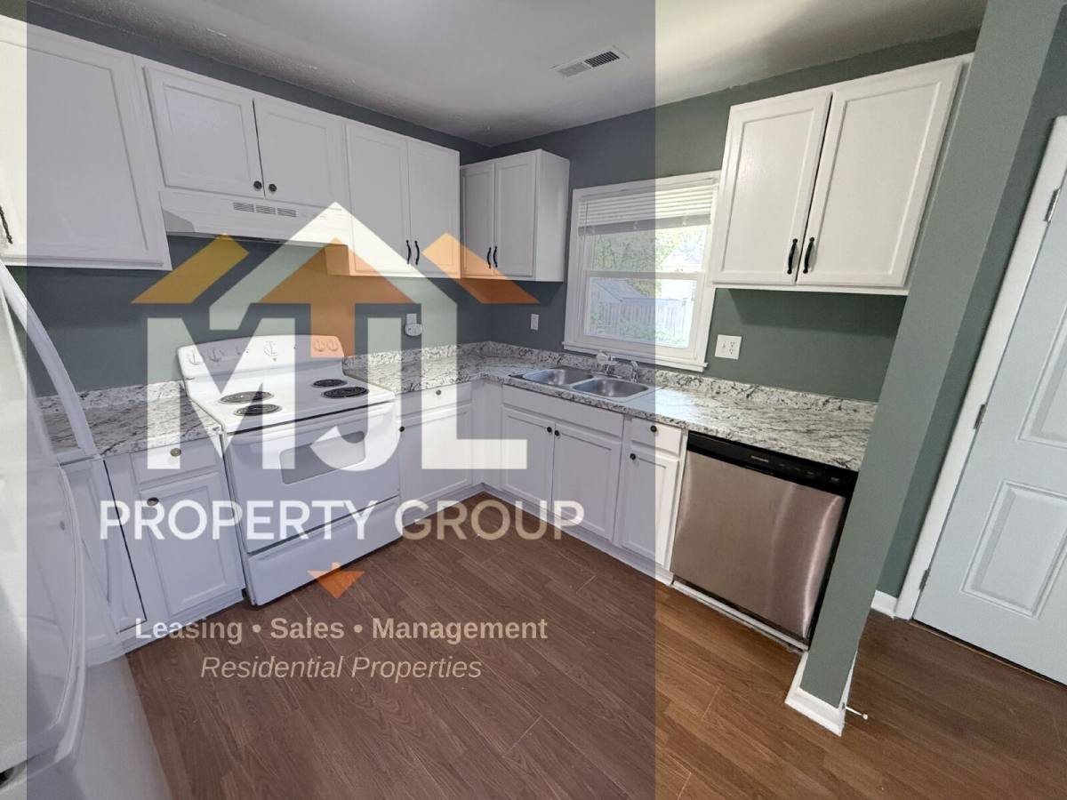 Apartment for rent at 708 N Willow Ave, Independence, MO 64053