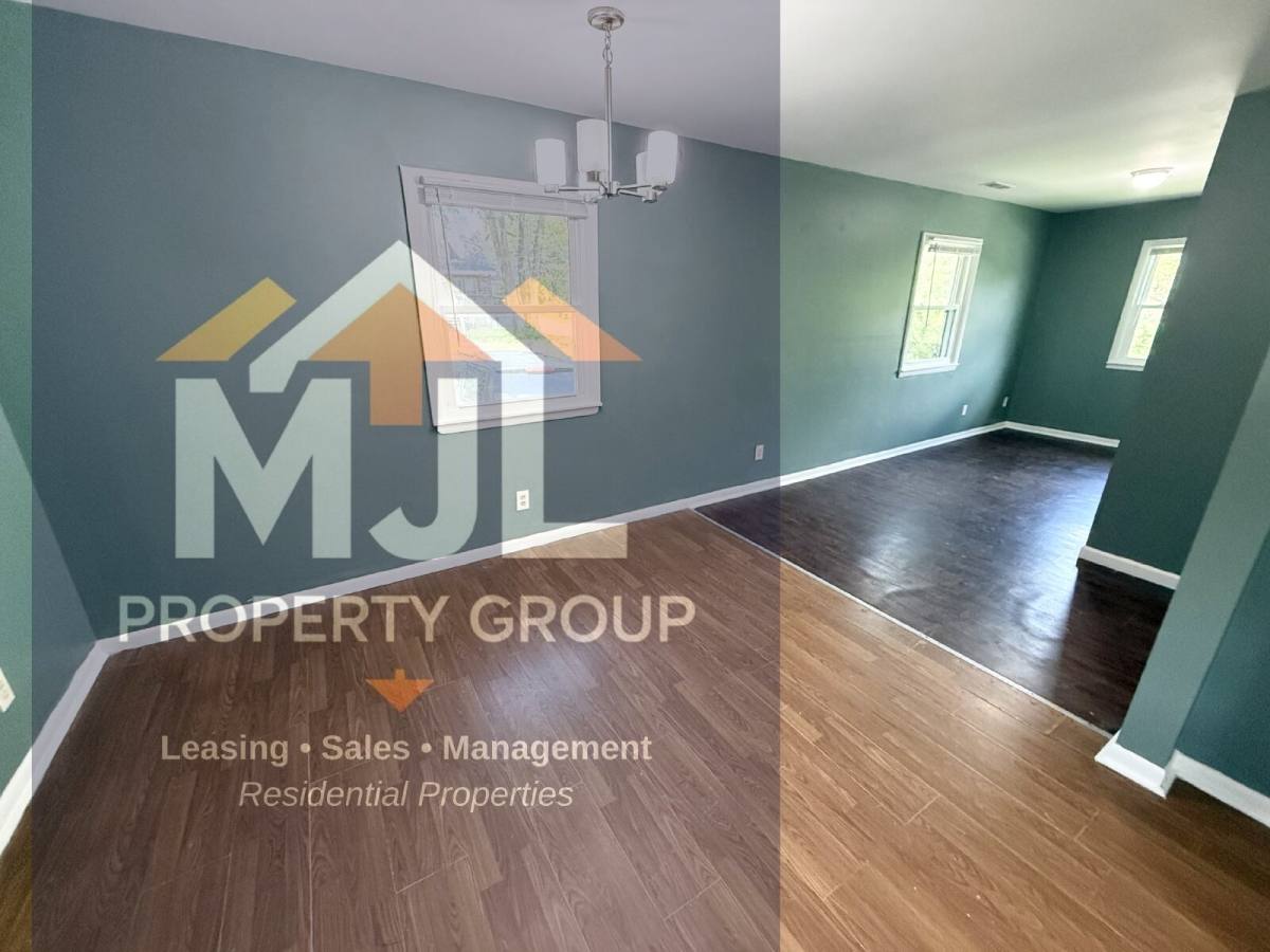 Apartment for rent at 708 N Willow Ave, Independence, MO 64053