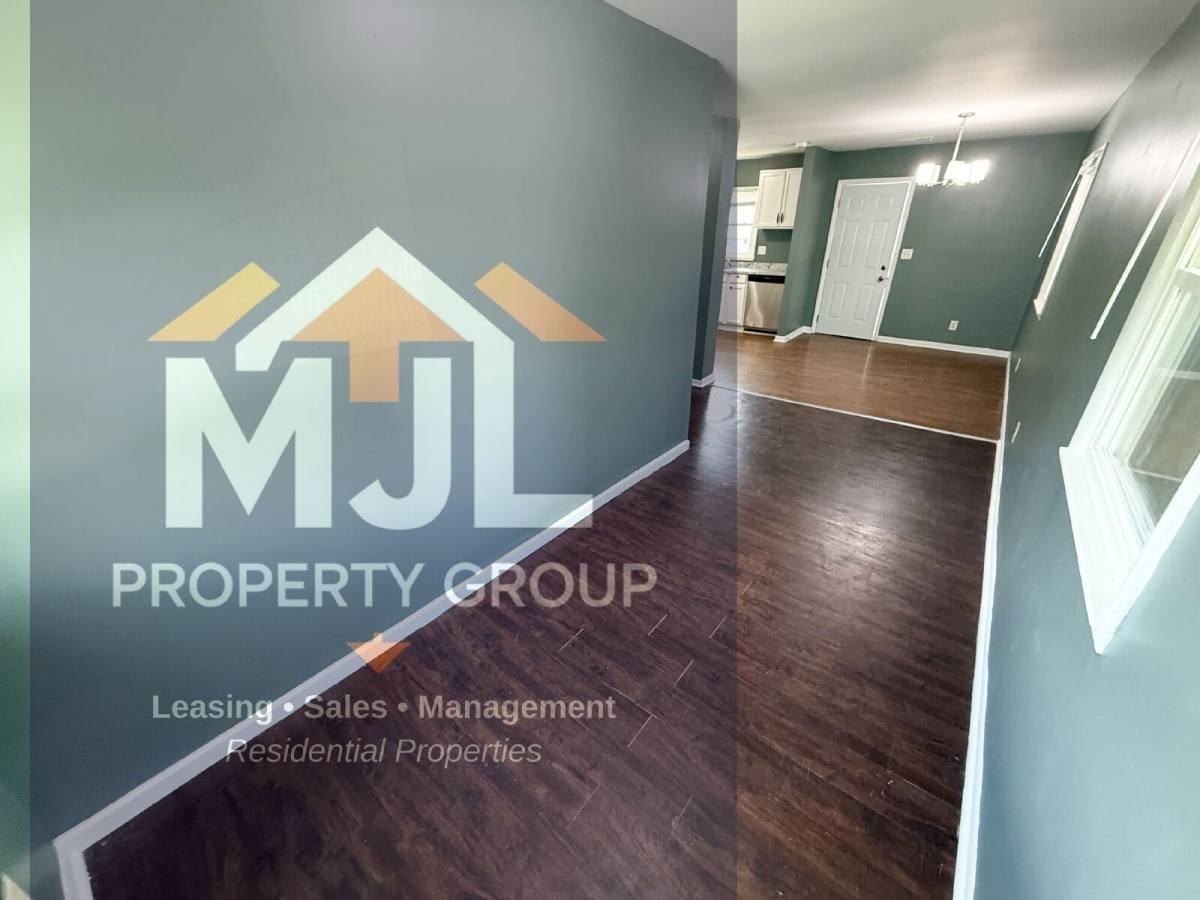 Apartment for rent at 708 N Willow Ave, Independence, MO 64053