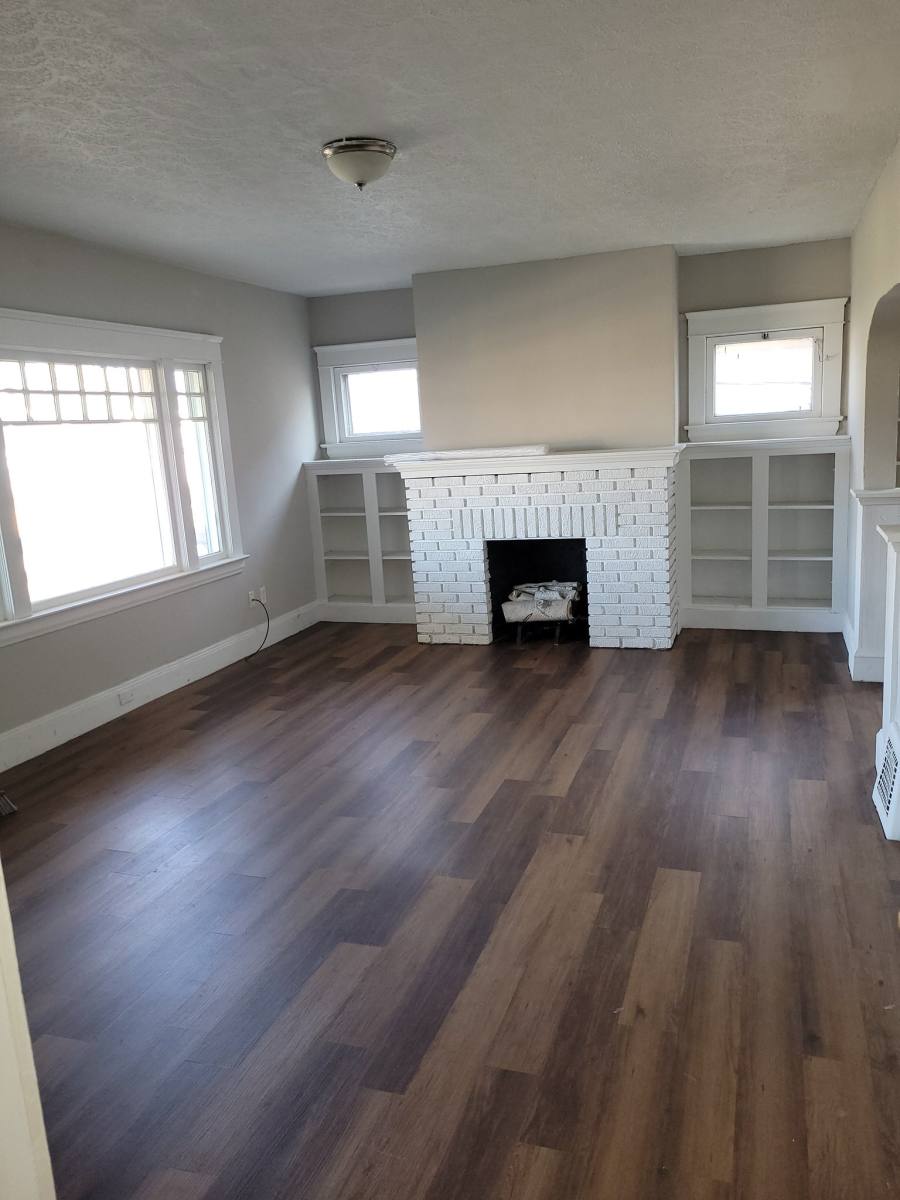 Apartment for rent at 506 E 140th St, Cleveland, OH 44110