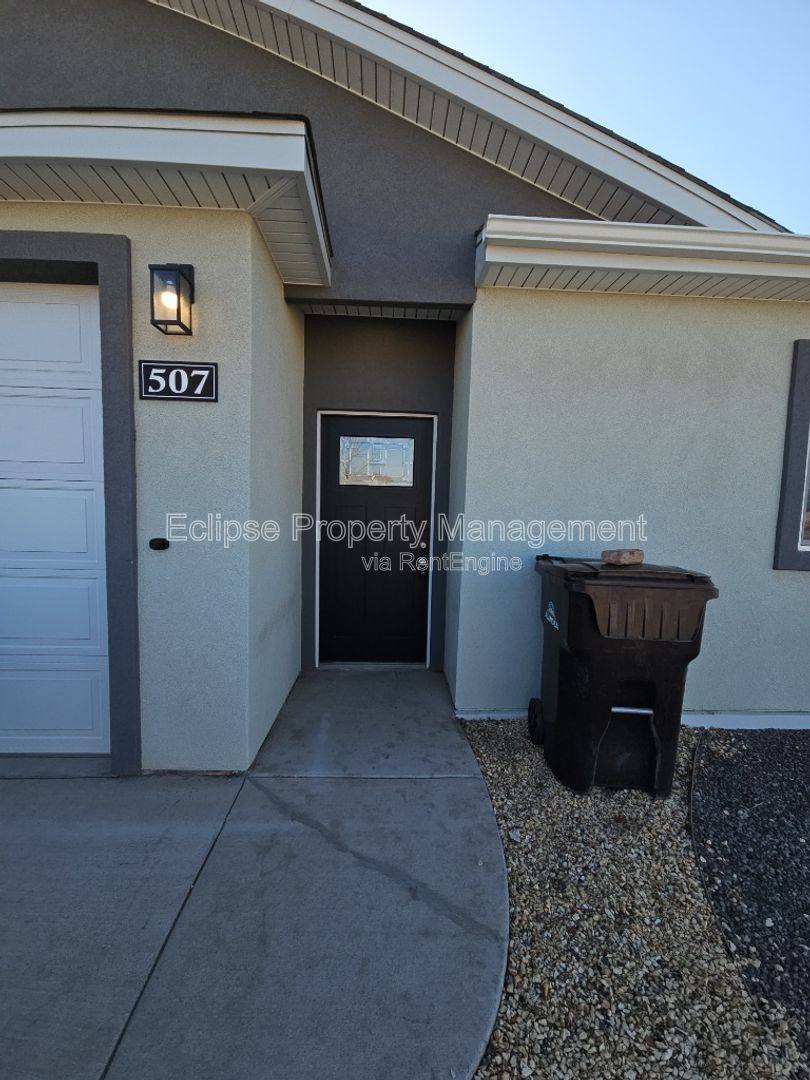 Apartment for rent at 507 Crestone Ave, Alamosa, CO 81101