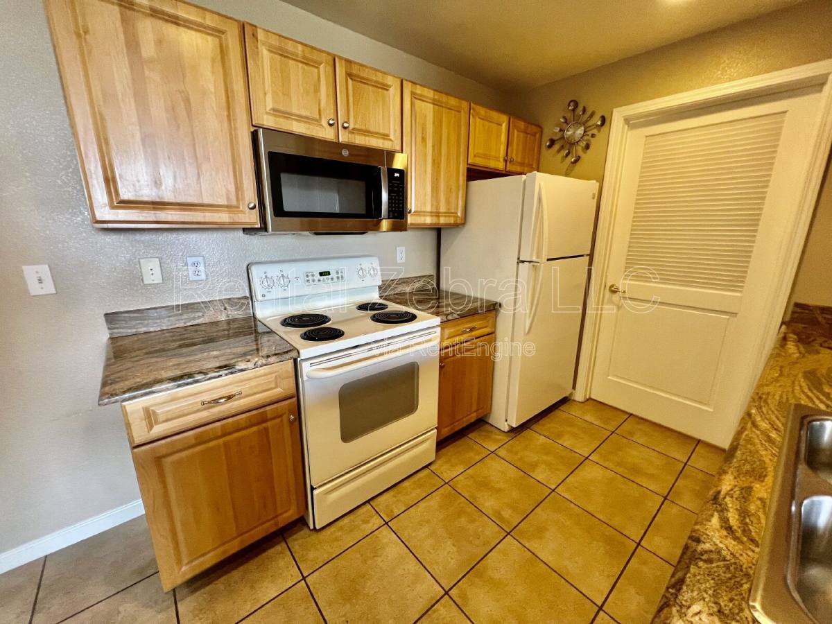 Condo for rent at 1360 Shady Lane, Turlock, CA 95382