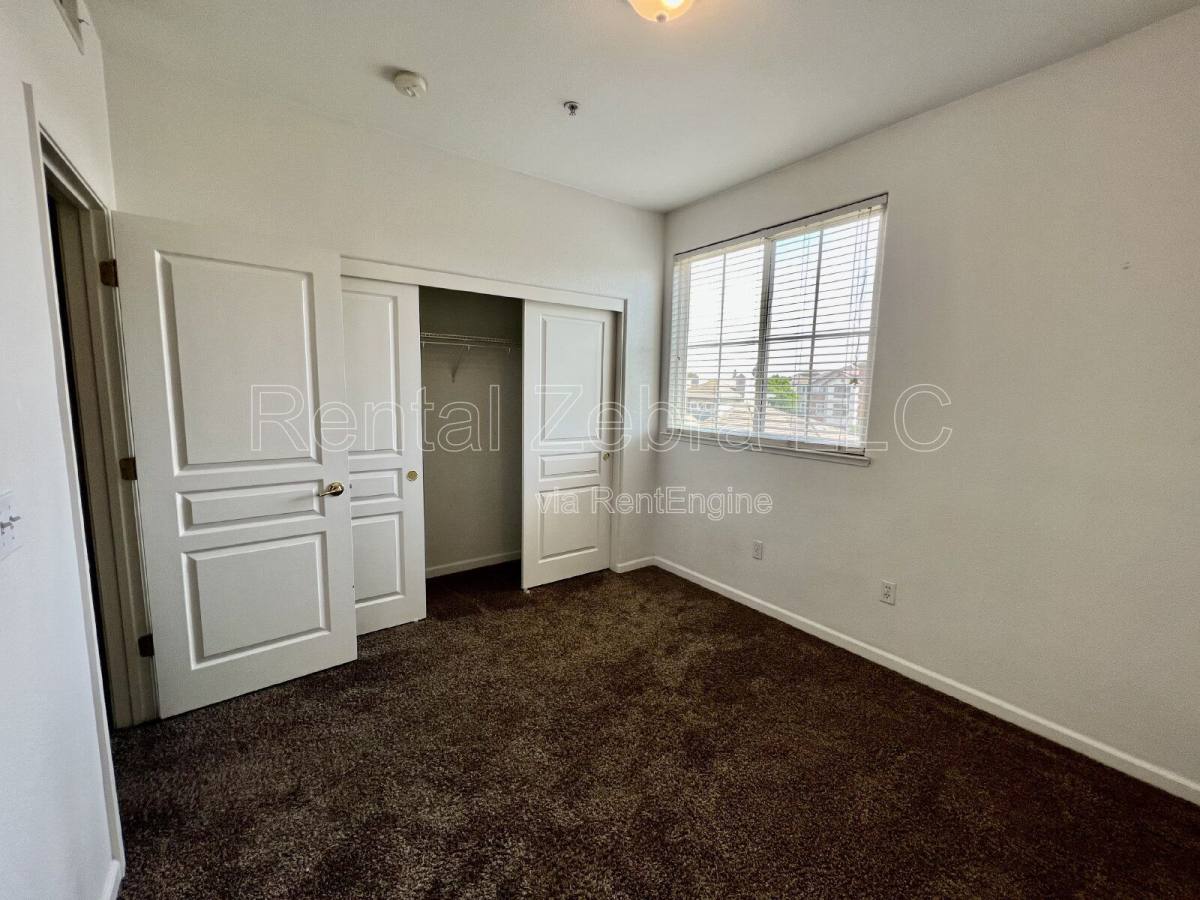 Condo for rent at 1360 Shady Lane, Turlock, CA 95382