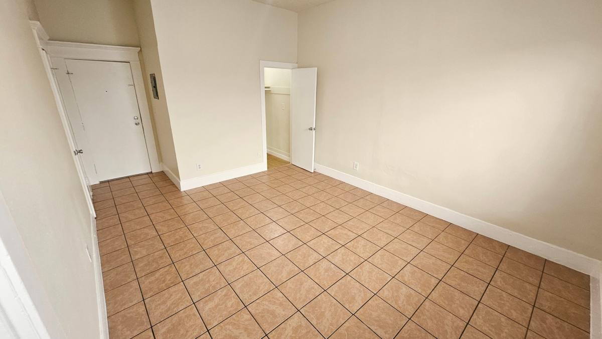 Apartment for rent at 743 S Burlington Ave #4, Los Angeles, CA 90057