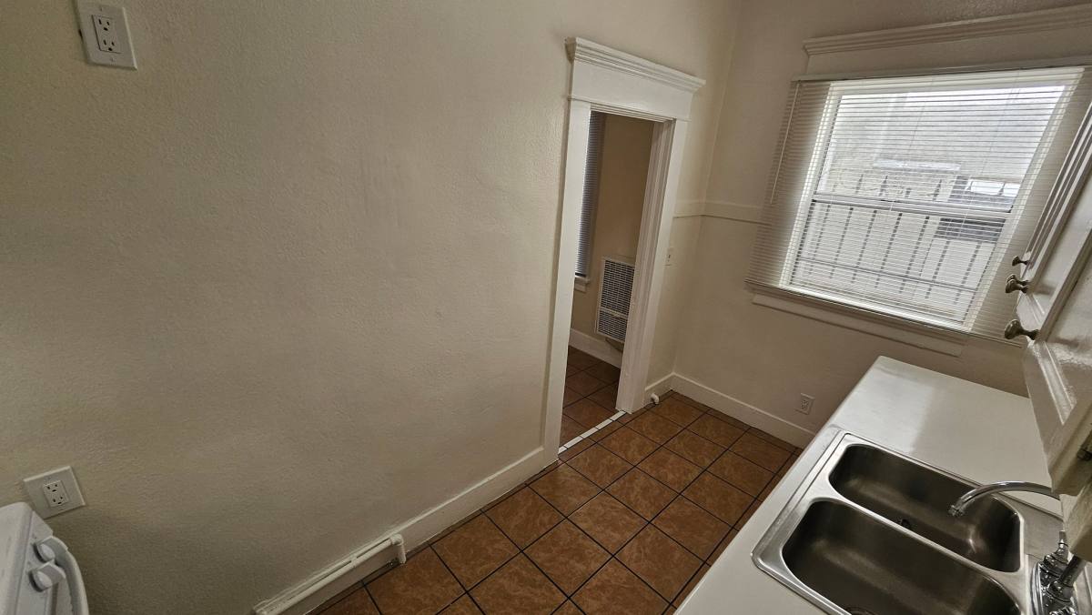 Apartment for rent at 743 S Burlington Ave #4, Los Angeles, CA 90057