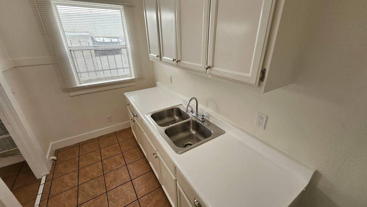 Apartment for rent at 743 S Burlington Ave #4, Los Angeles, CA 90057