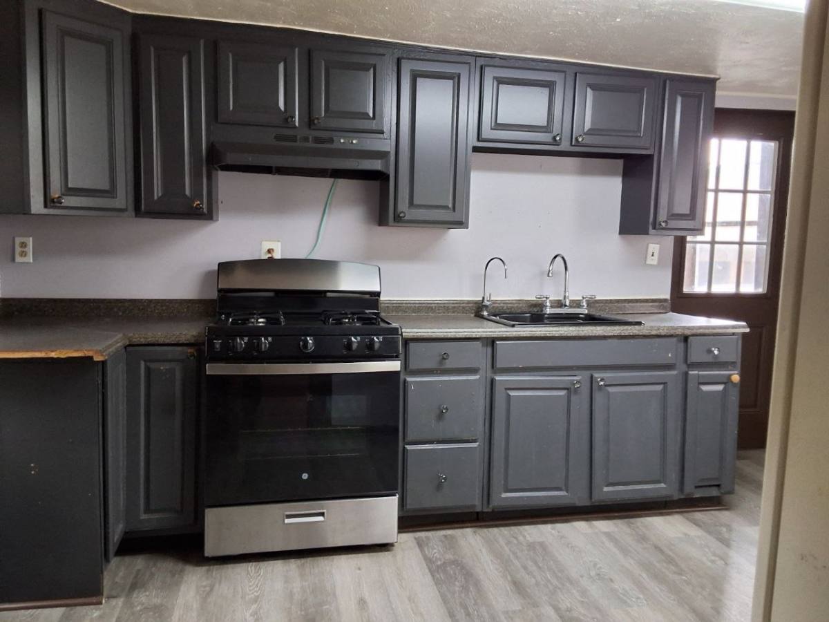 119 Thompson St, Poughkeepsie, NY 12601 - House for Rent - Image 2