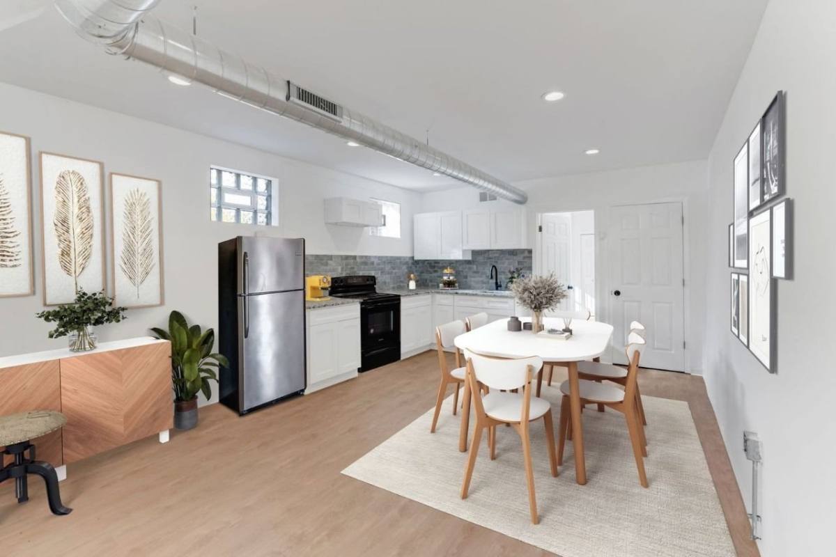 Apartment for rent at 308 W Queen Lane, Philadelphia, PA 19144