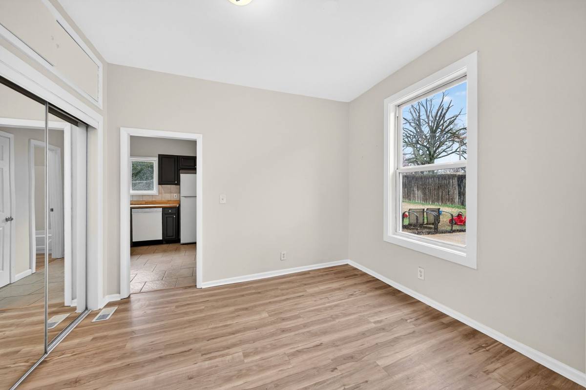 House for rent at 4028 Schiller Place, Saint Louis, MO 63116