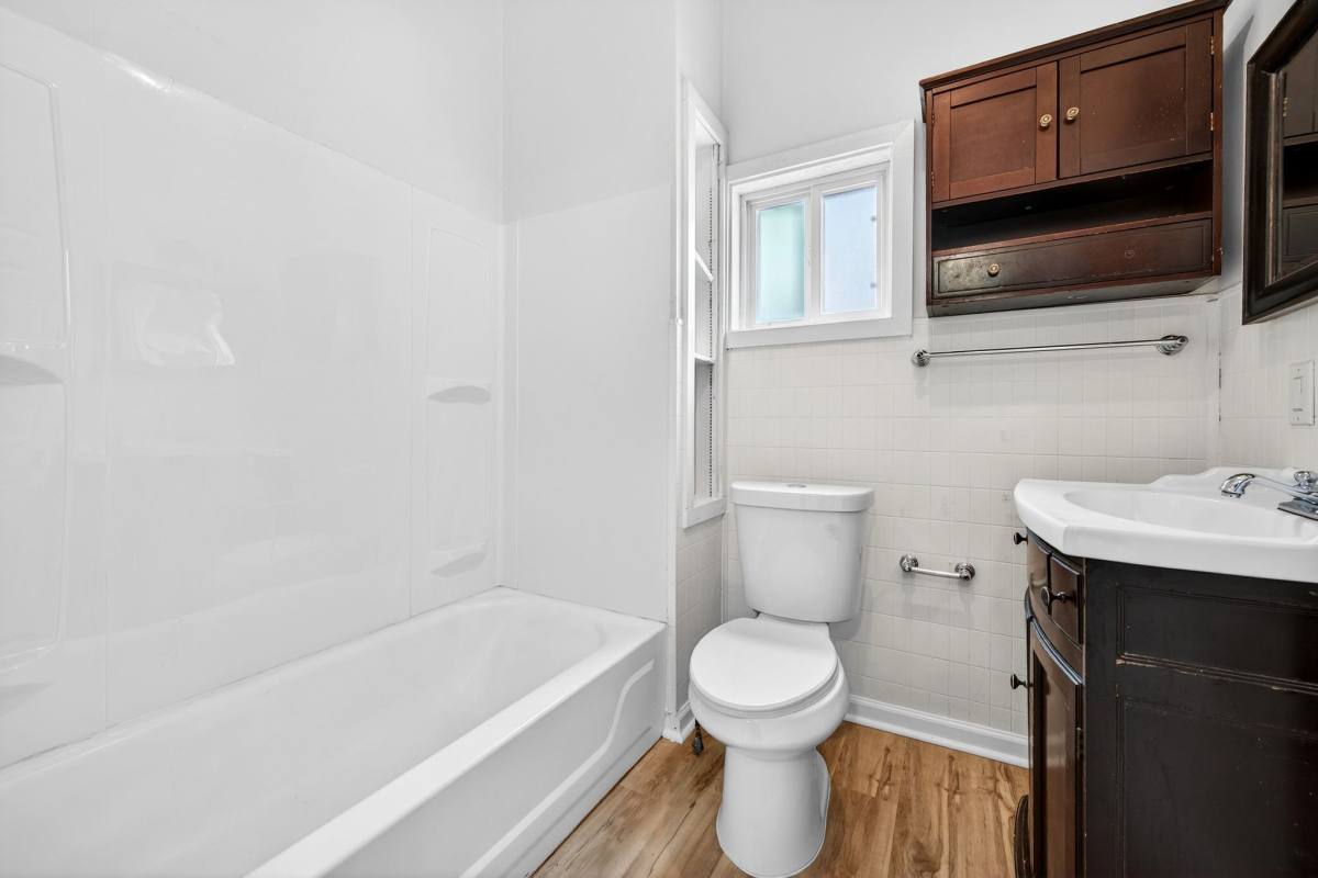 House for rent at 4028 Schiller Place, Saint Louis, MO 63116