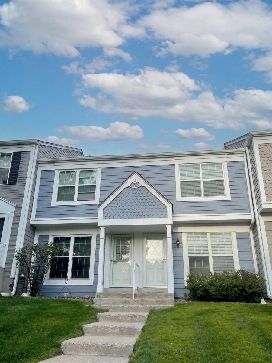 Apartment for rent at 10557 W Dartmouth Ave, Denver, CO 80227