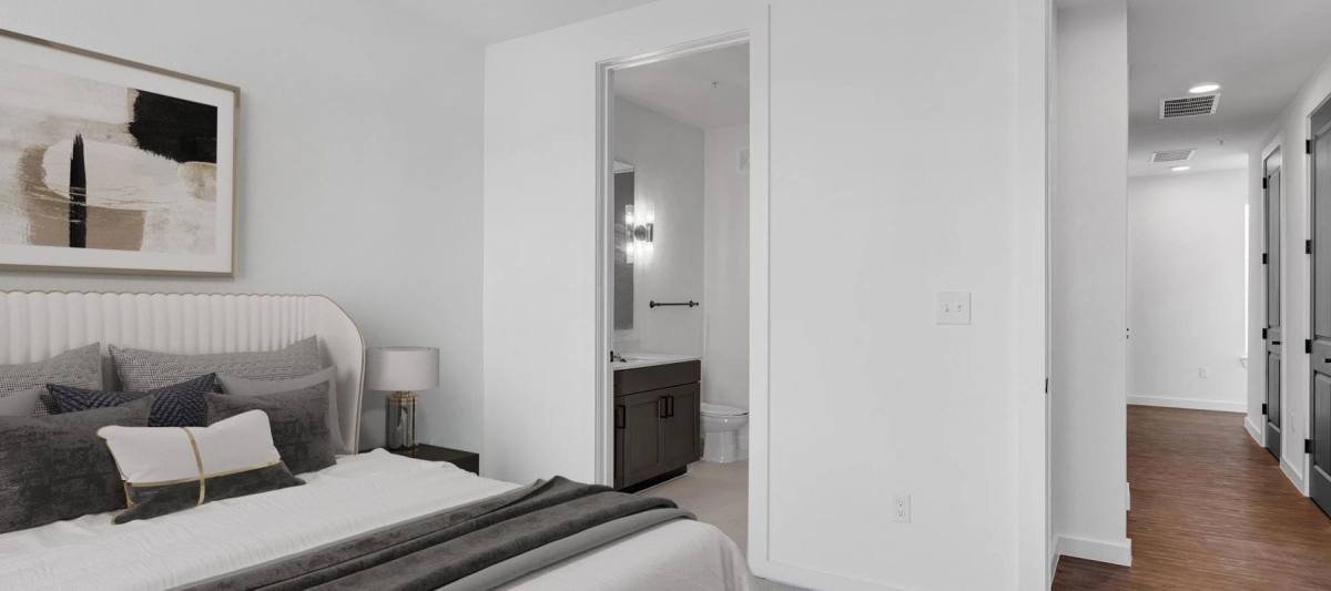 Apartment for rent at 1100 N Zang Blvd #503, Dallas, TX 75203