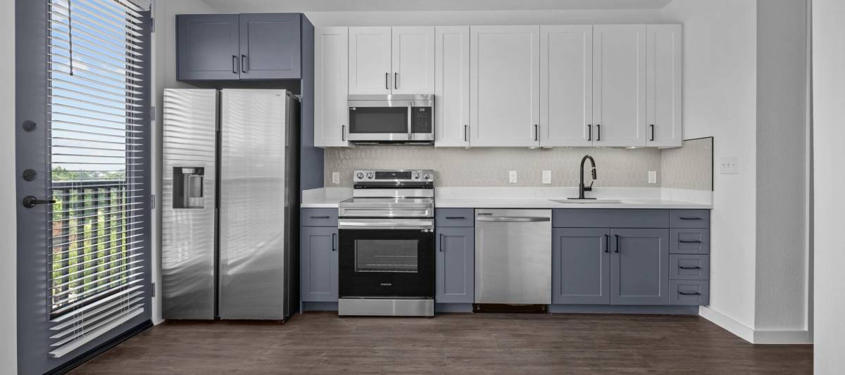 Apartment for rent at 1100 N Zang Blvd #503, Dallas, TX 75203