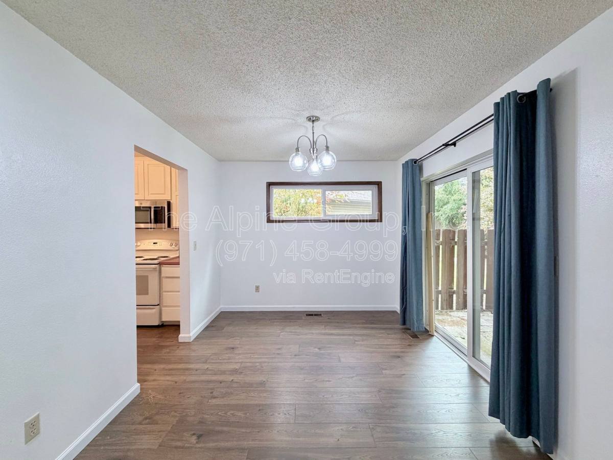 Townhouse for rent at 5462 SW Murray Blvd, Beaverton, OR 97005