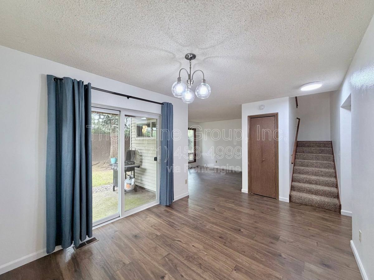 Townhouse for rent at 5462 SW Murray Blvd, Beaverton, OR 97005