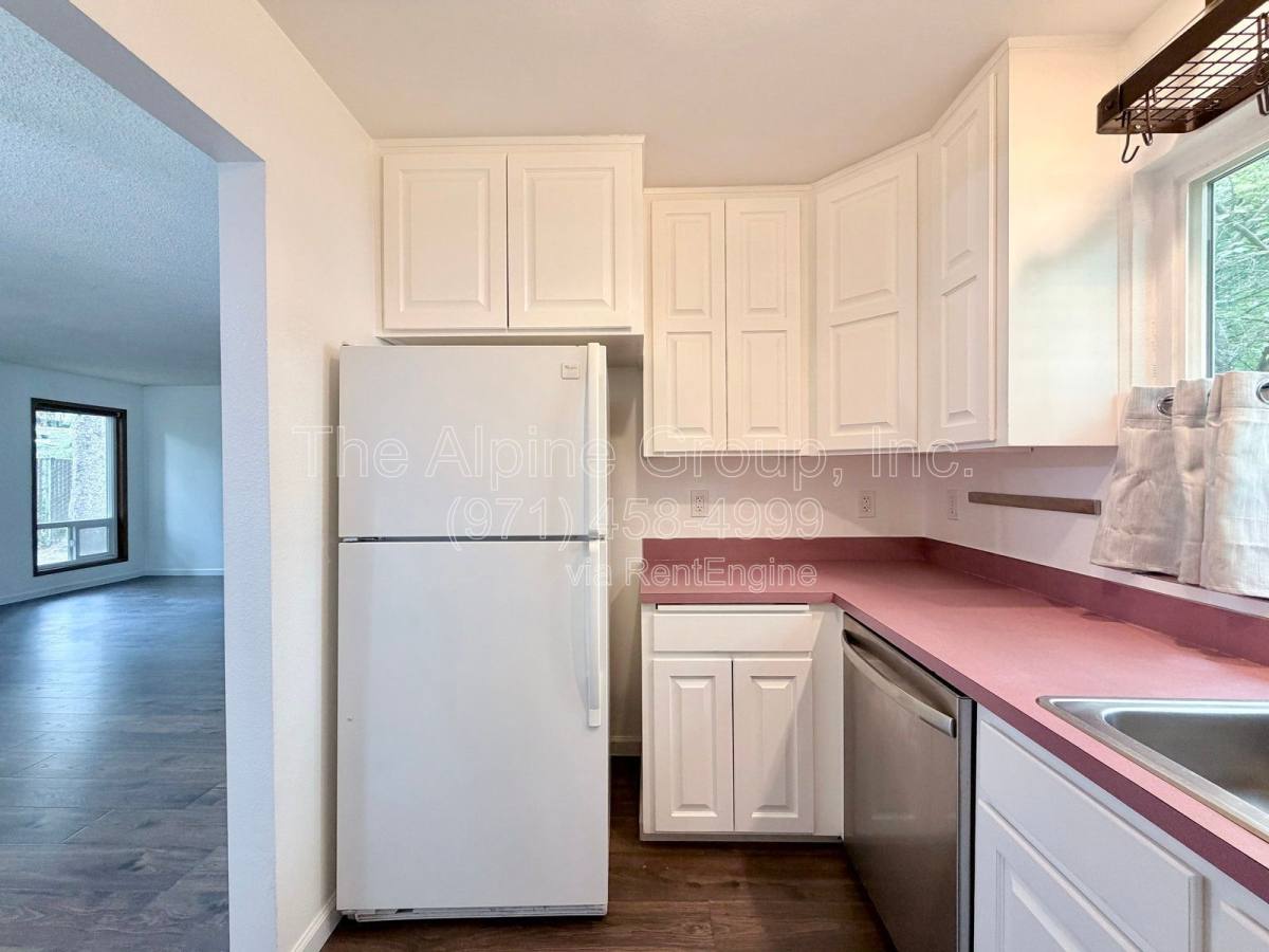 Townhouse for rent at 5462 SW Murray Blvd, Beaverton, OR 97005