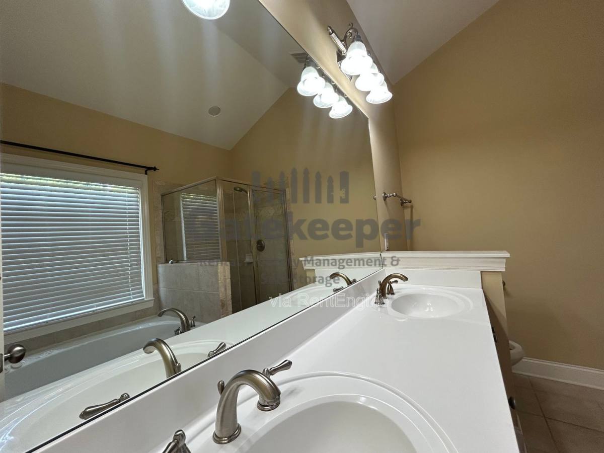 Townhouse for rent at 106 Lexington Village, Peachtree City, GA 30269