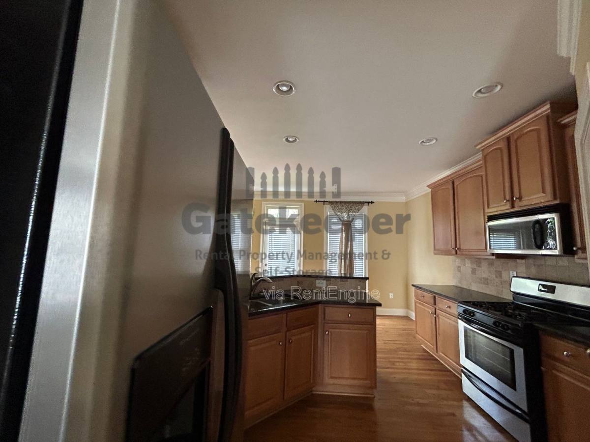 Townhouse for rent at 106 Lexington Village, Peachtree City, GA 30269
